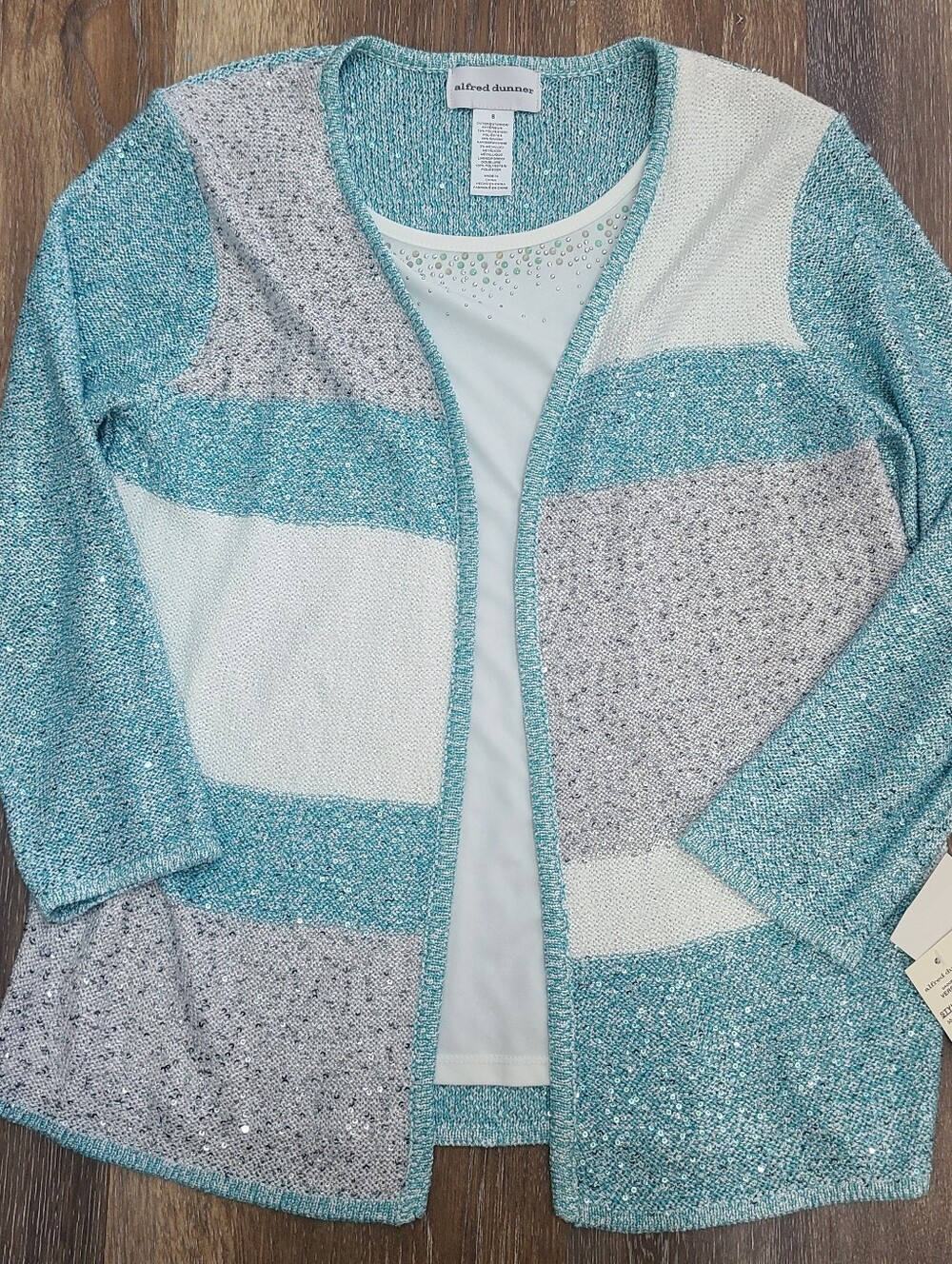 Alfred Dunner Sparkle Sequinned Top Women's Size Small New With tags.